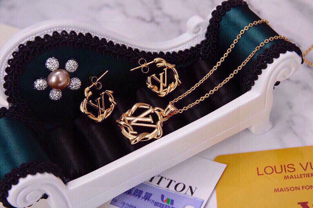 Bracelet,necklace