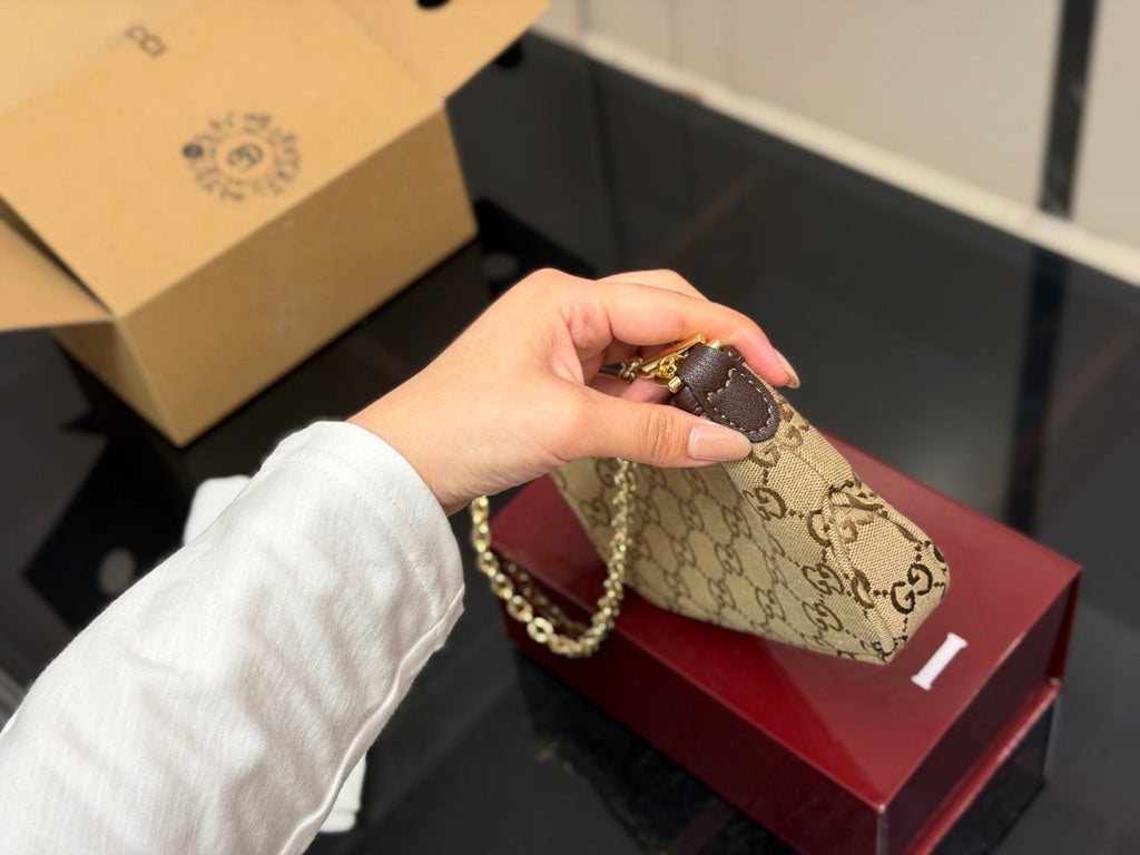 High-End Women's Fashion Handbags-20
