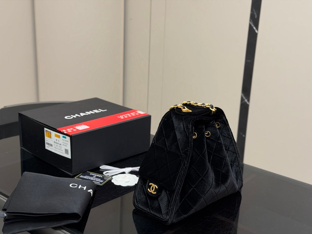 High-End Women's Fashion Handbags-17