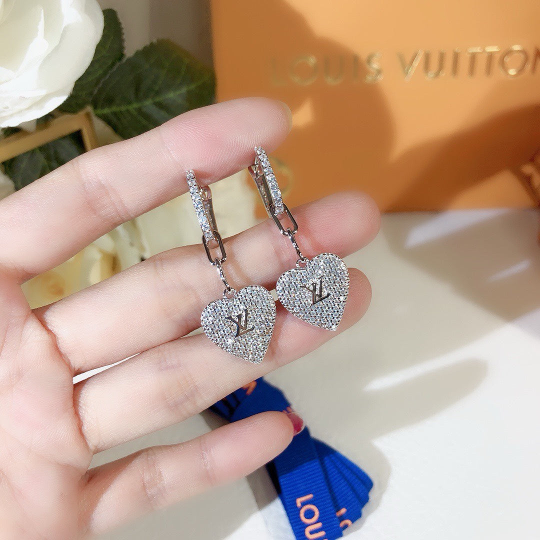 High-Quality Stud Earrings-11