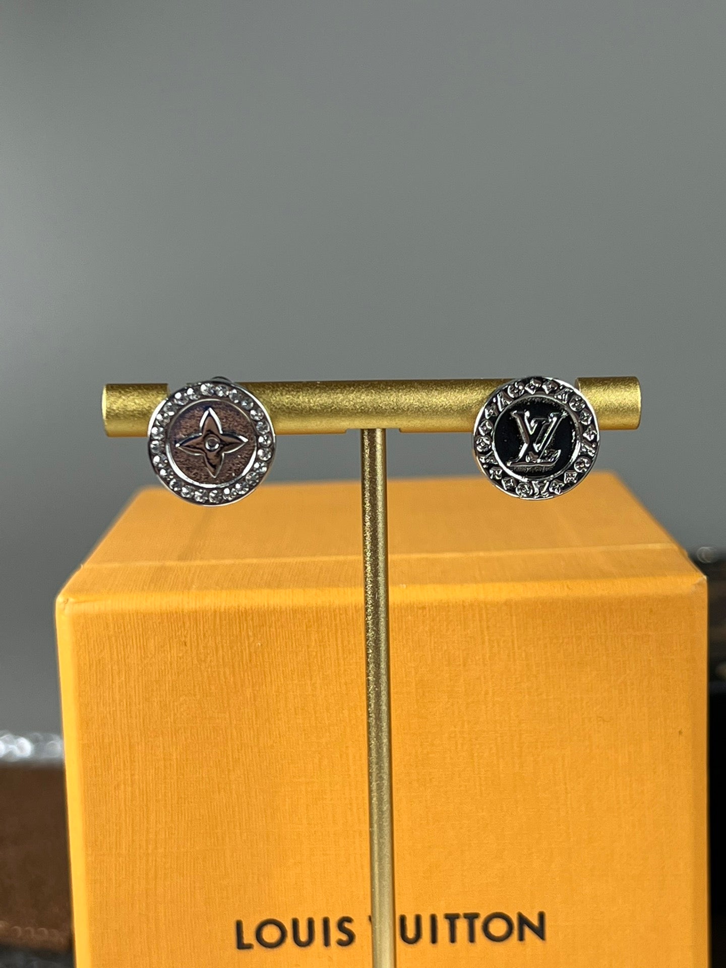 High-Quality Stud Earrings-14
