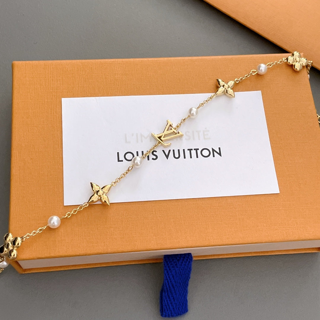 High-Quality Necklaces-9