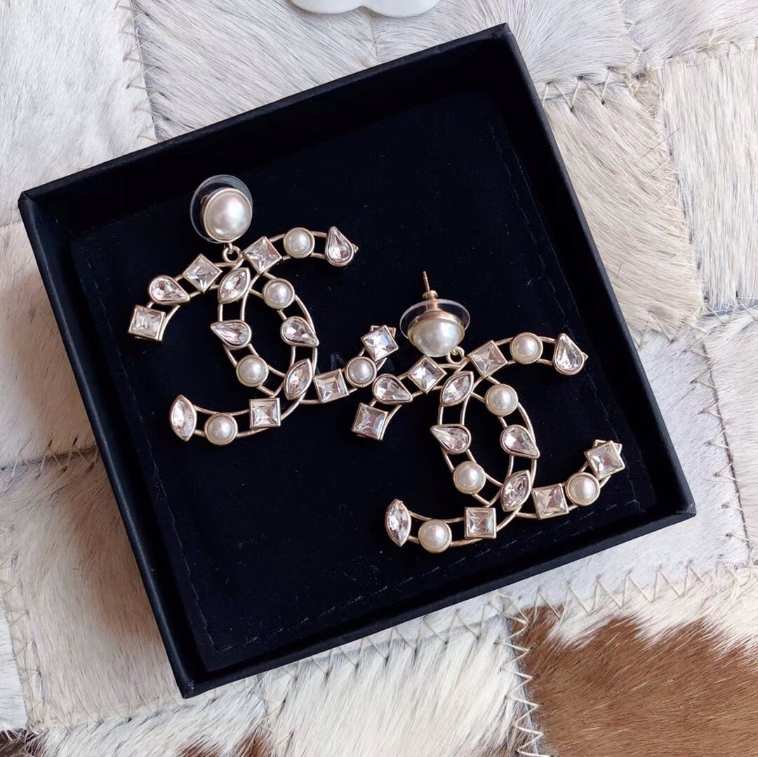 Pearl earrings