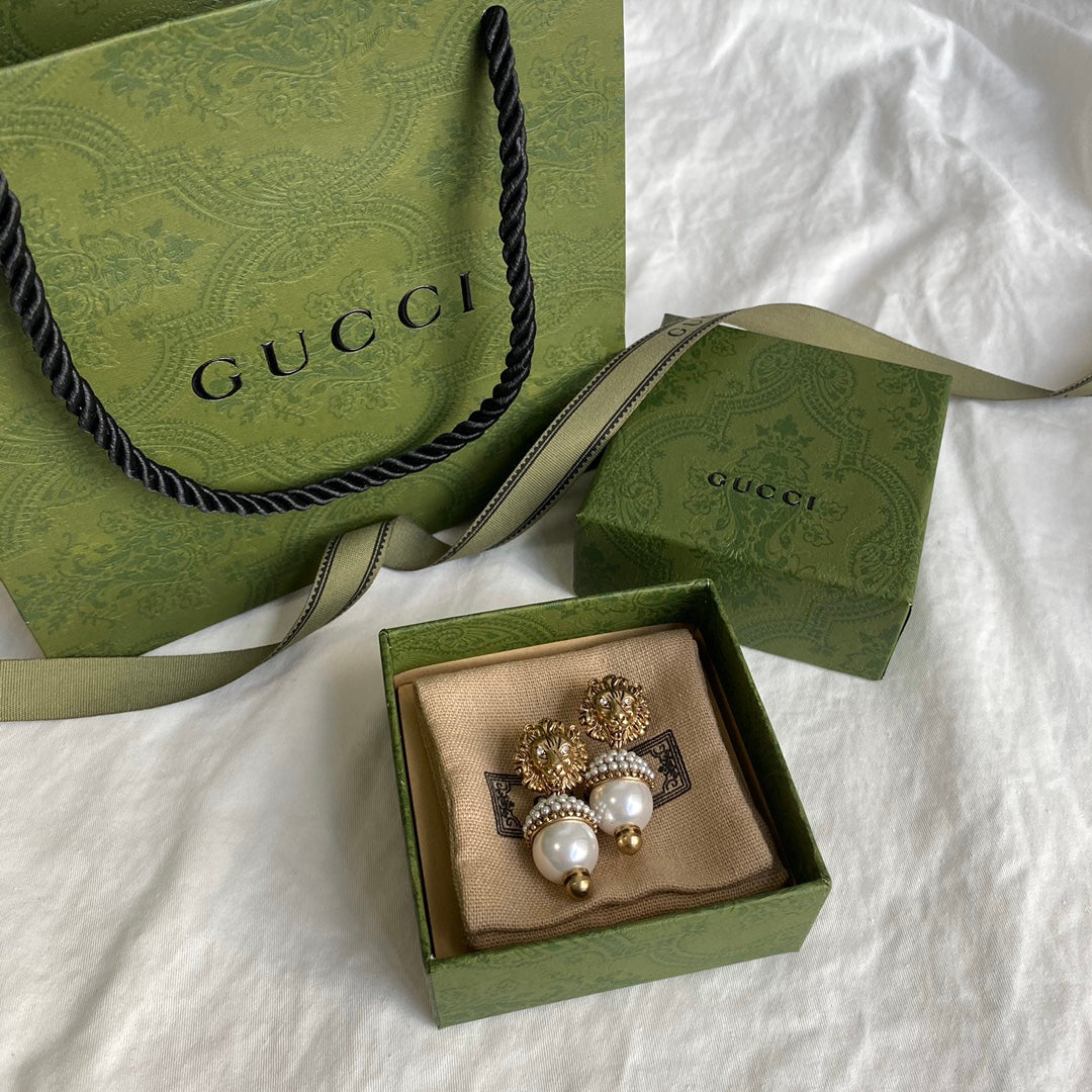 Pearl earrings