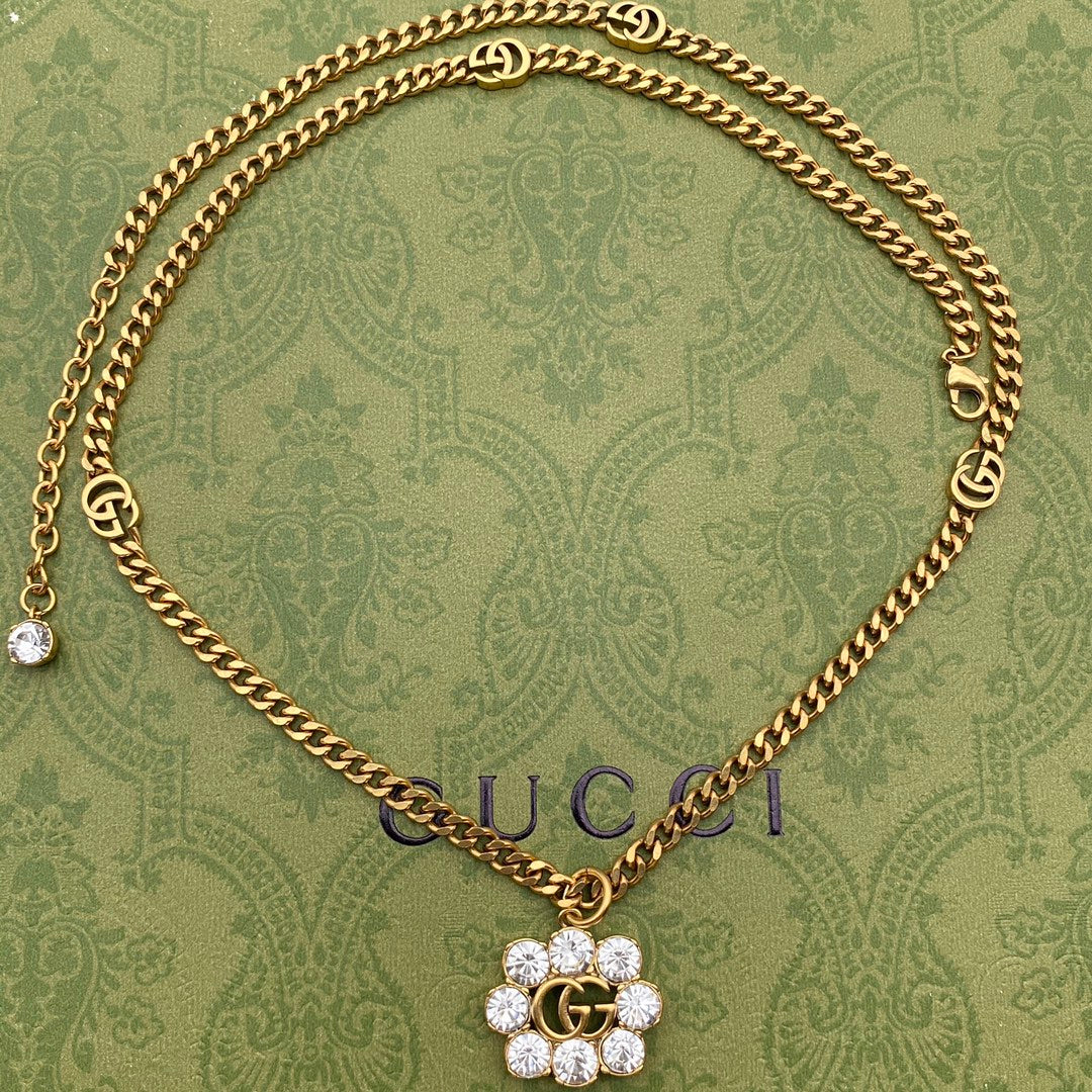 Gloden necklace