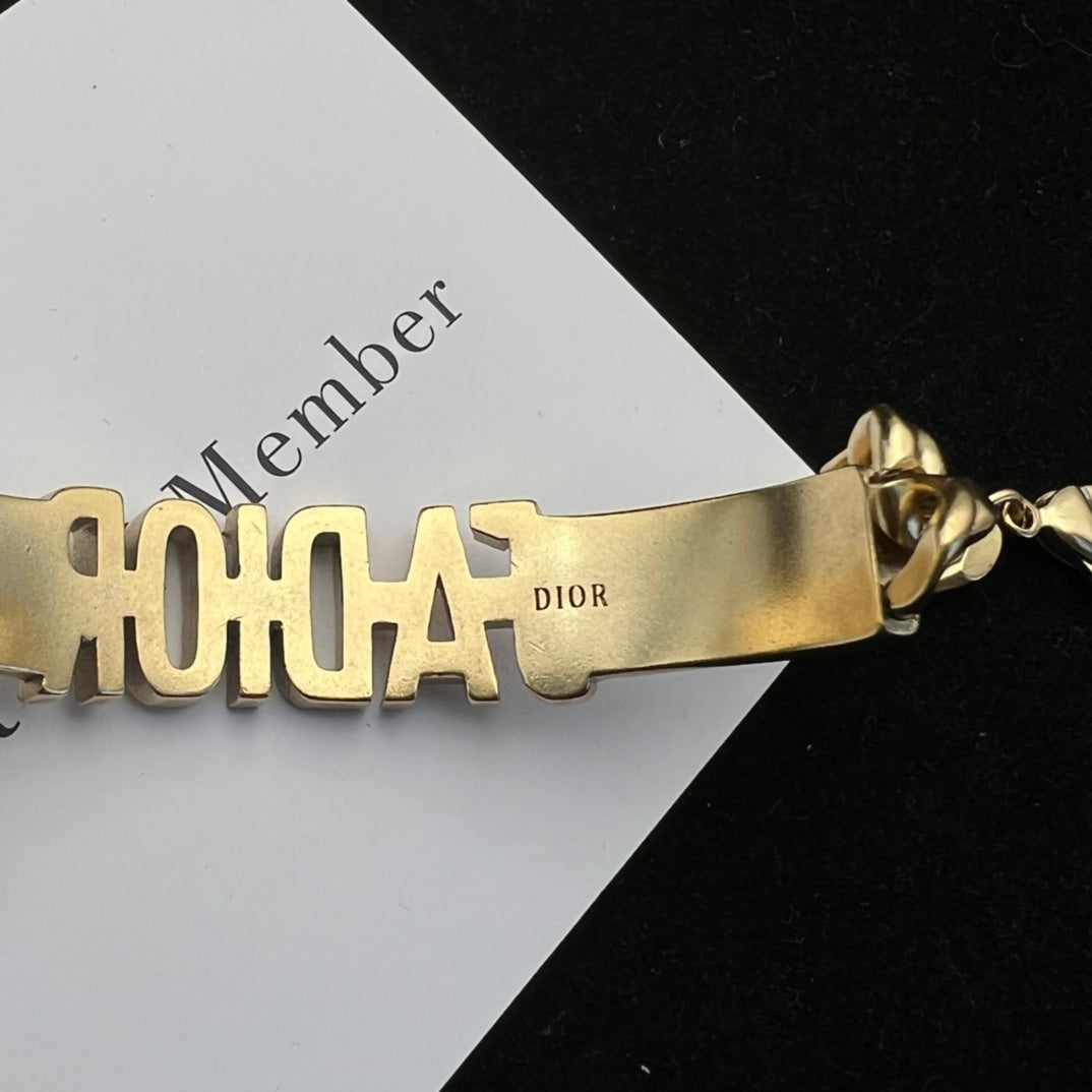 Fashion bracelet
