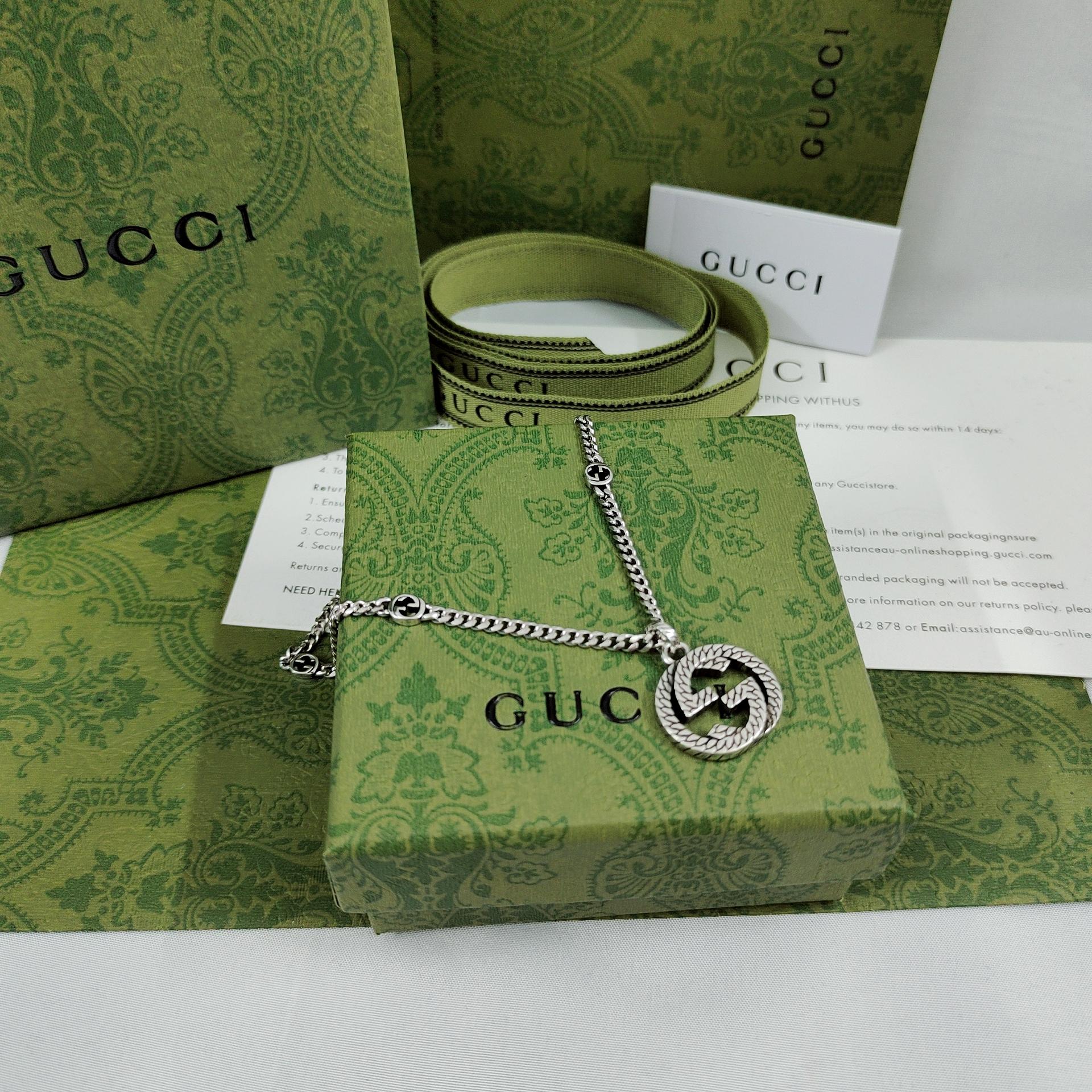 Silver Fashion Necklace