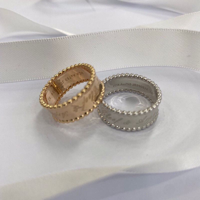 18K White Gold Perlée Signature Ring