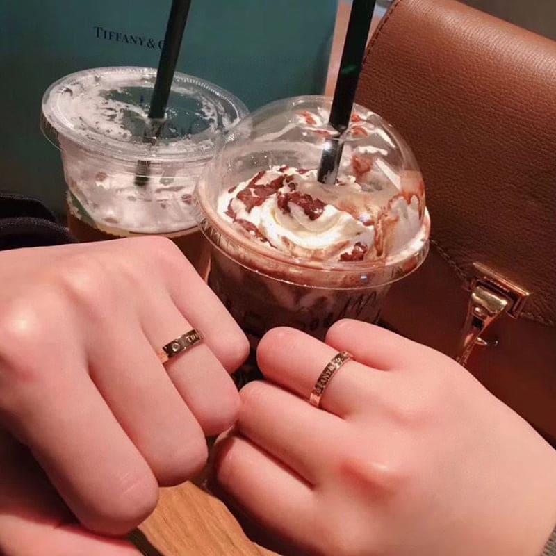 18K Rose Gold T Wedding  Ring