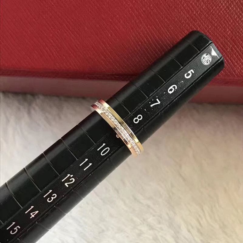 18K Vendome Louis Diamonds Ring