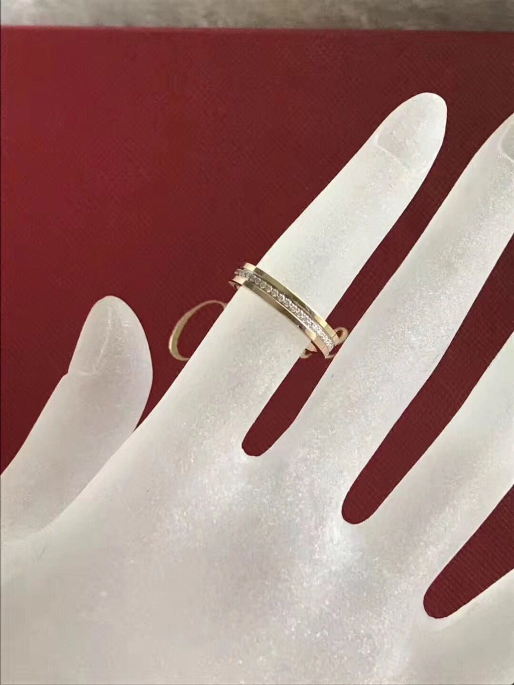 18K Vendôme Louis Wedding Ring