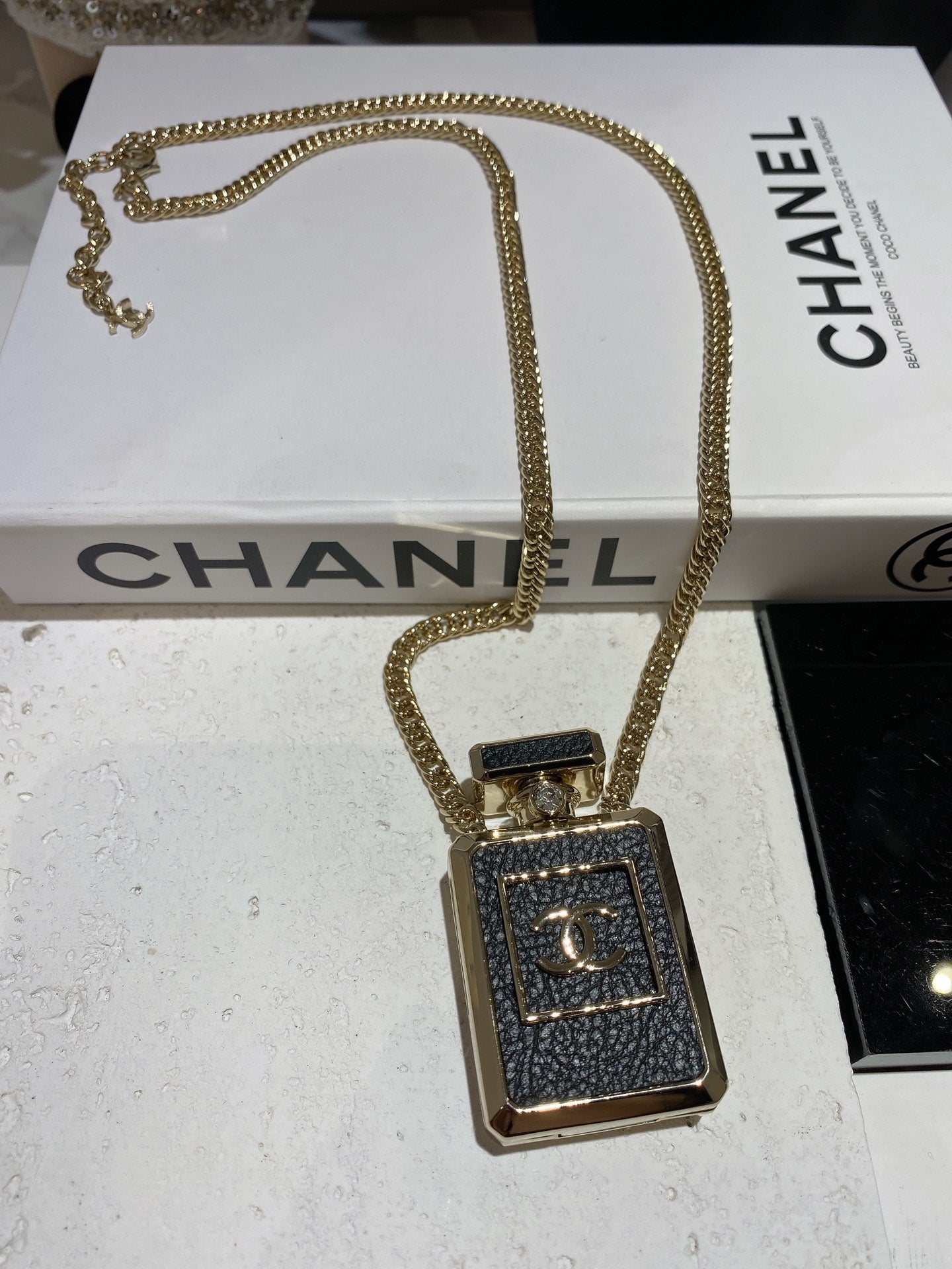 18K CC No.5 Perfume Pendant Vintage Necklace