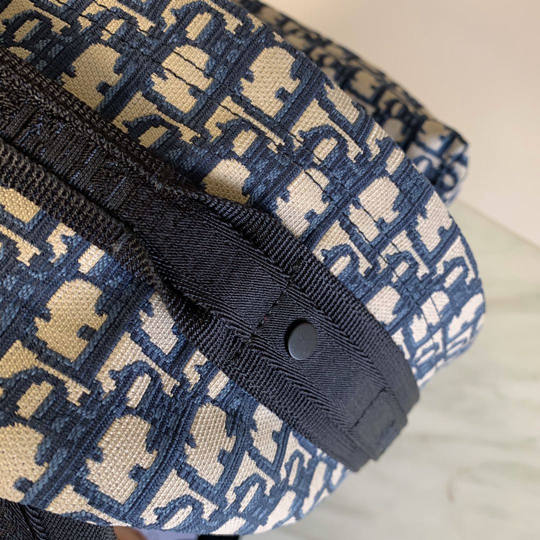 CD Backpack [ 35 x 41 x 15cm ]