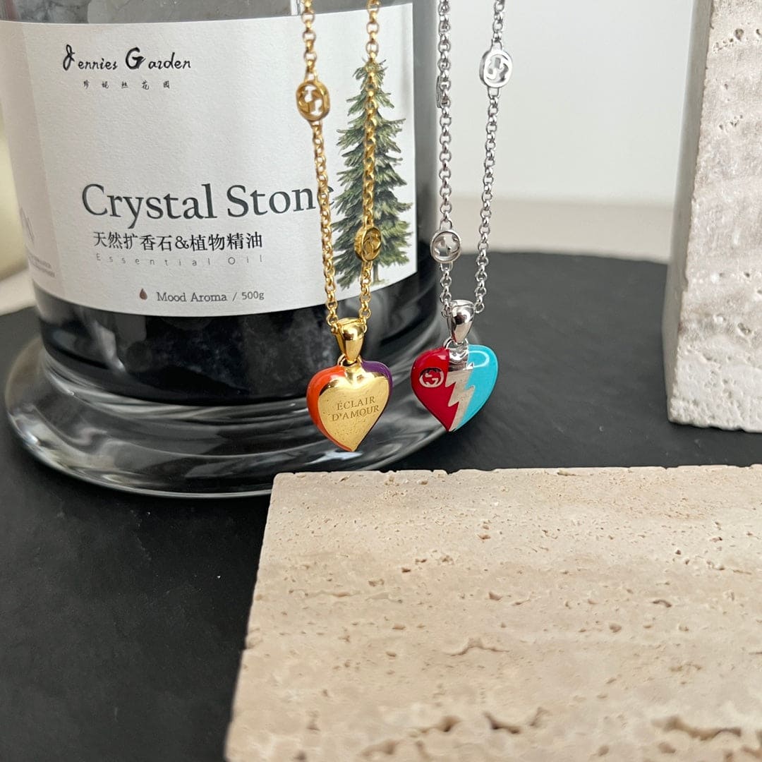 18K GG Interlocking G Heart Lightning Charm Necklace