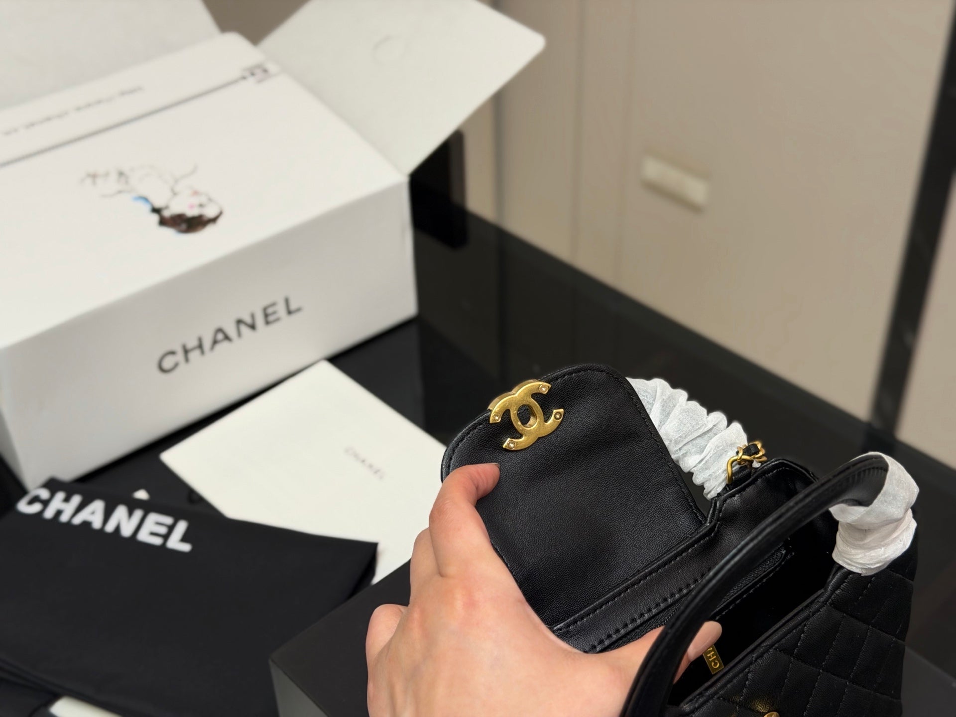 High-End Women's Fashion Handbags-29