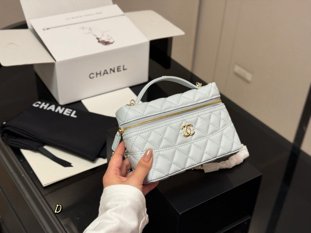High-End Women's Fashion Handbags-28