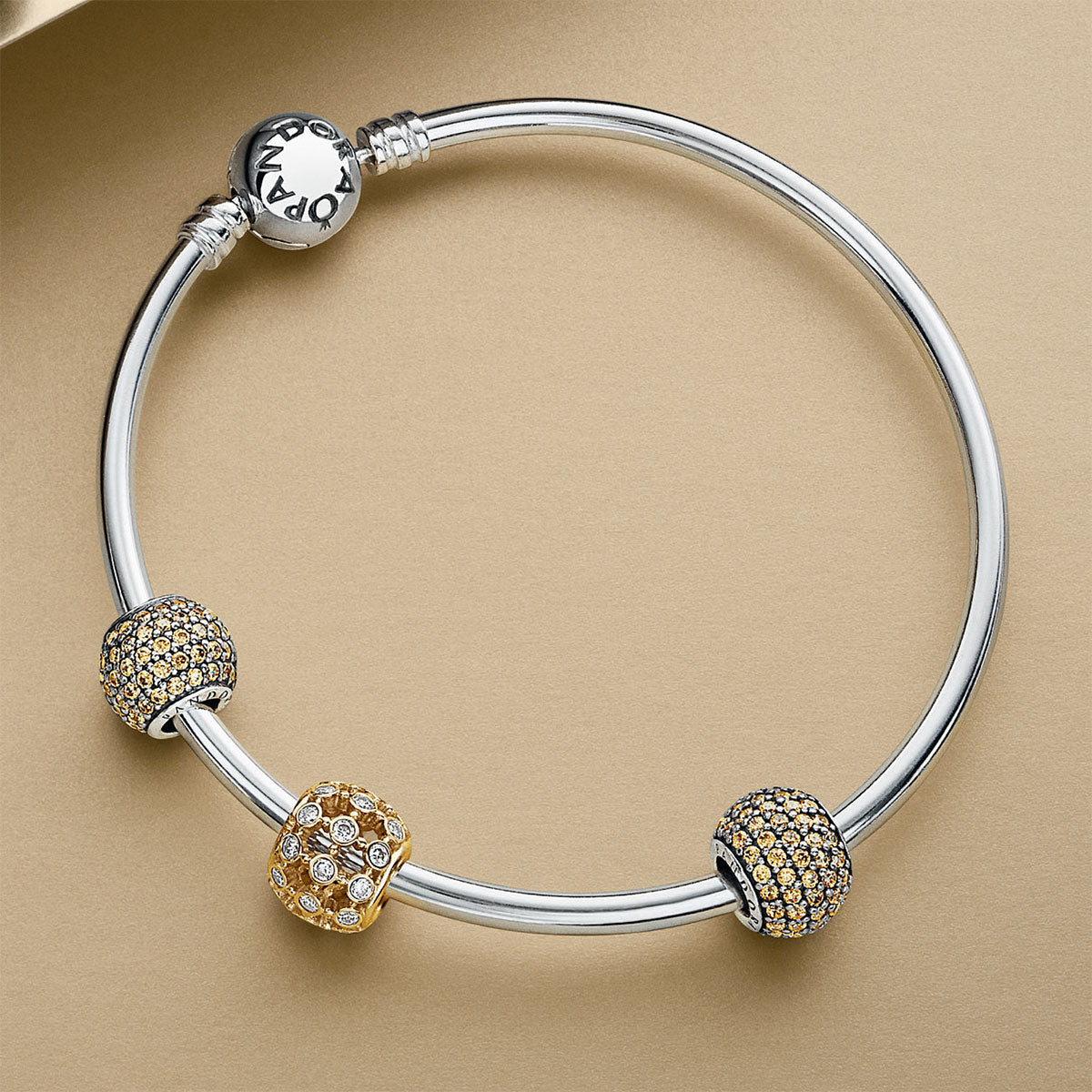Pandora Moments Bangle