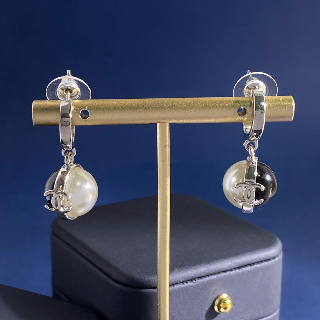 High-Quality Stud Earrings-171