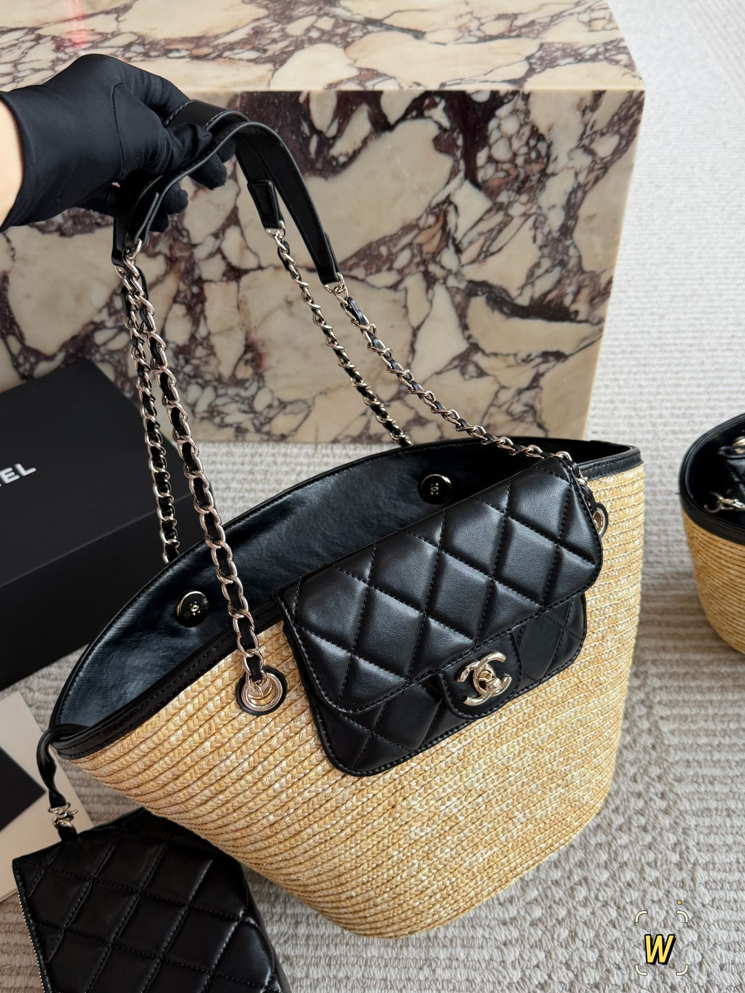 High-End Women's Fashion Handbags-11