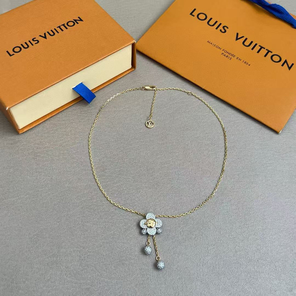 High-Quality Sunflower Necklace