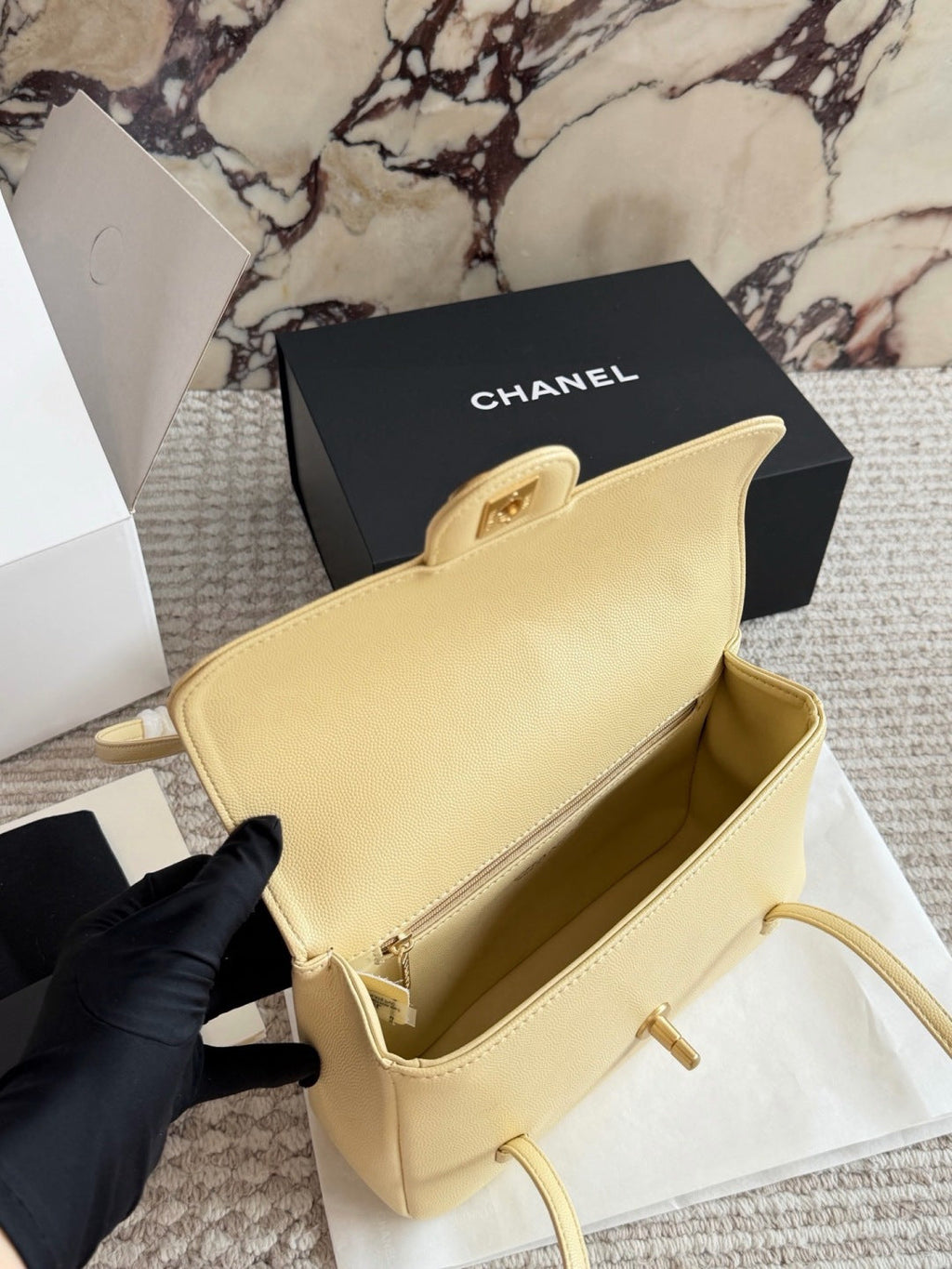 High-End Women's Fashion Handbags-3