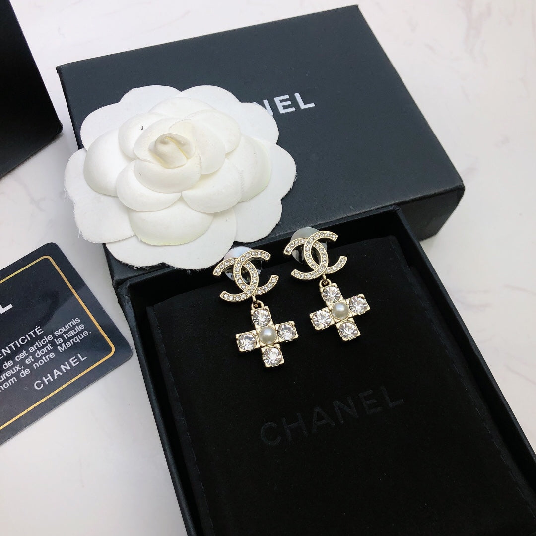 High-Quality Stud Earrings-123