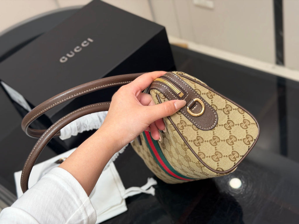 Premium Fashion Travel Bags-23