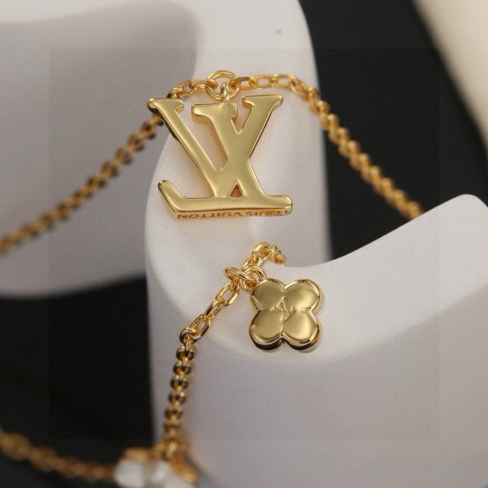 High-Quality, Classic, and Versatile Necklace