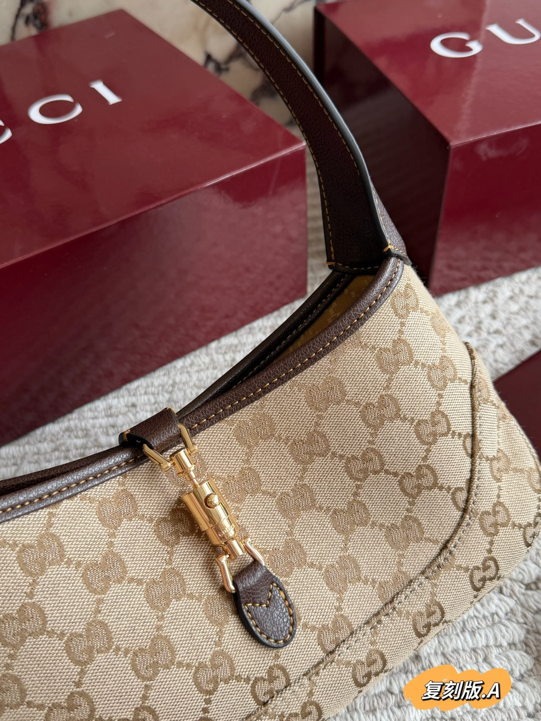 High-End Women's Fashion Handbags-13