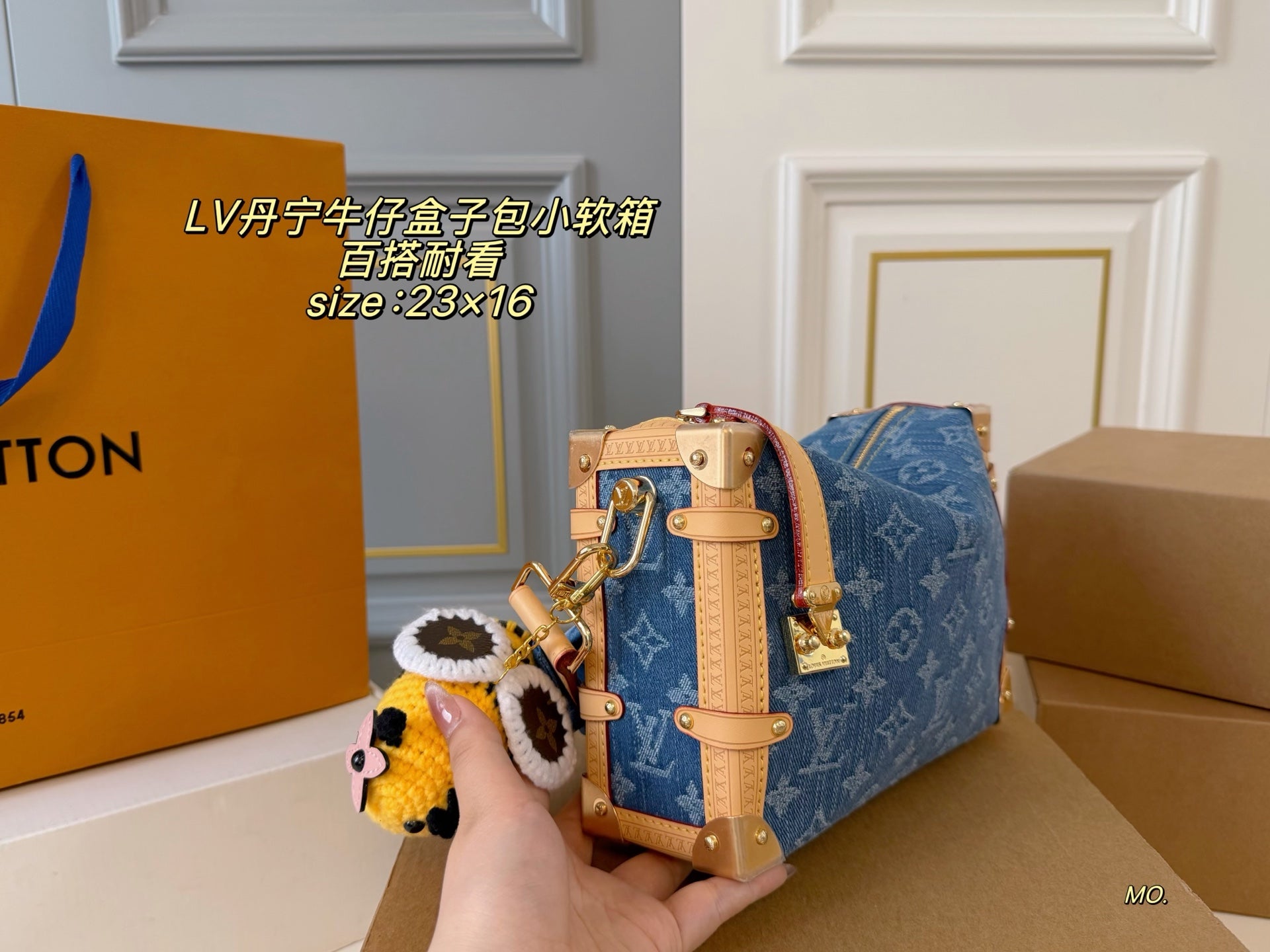 High-End Women's Fashion Handbags-10