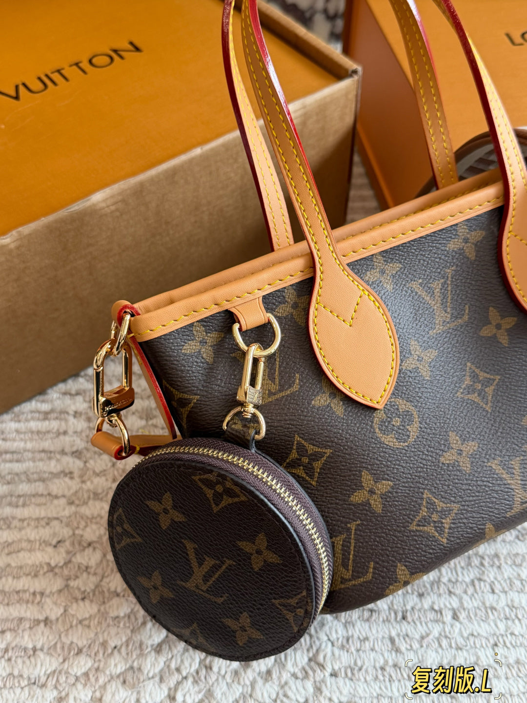 High-End Women's Fashion Handbags-1