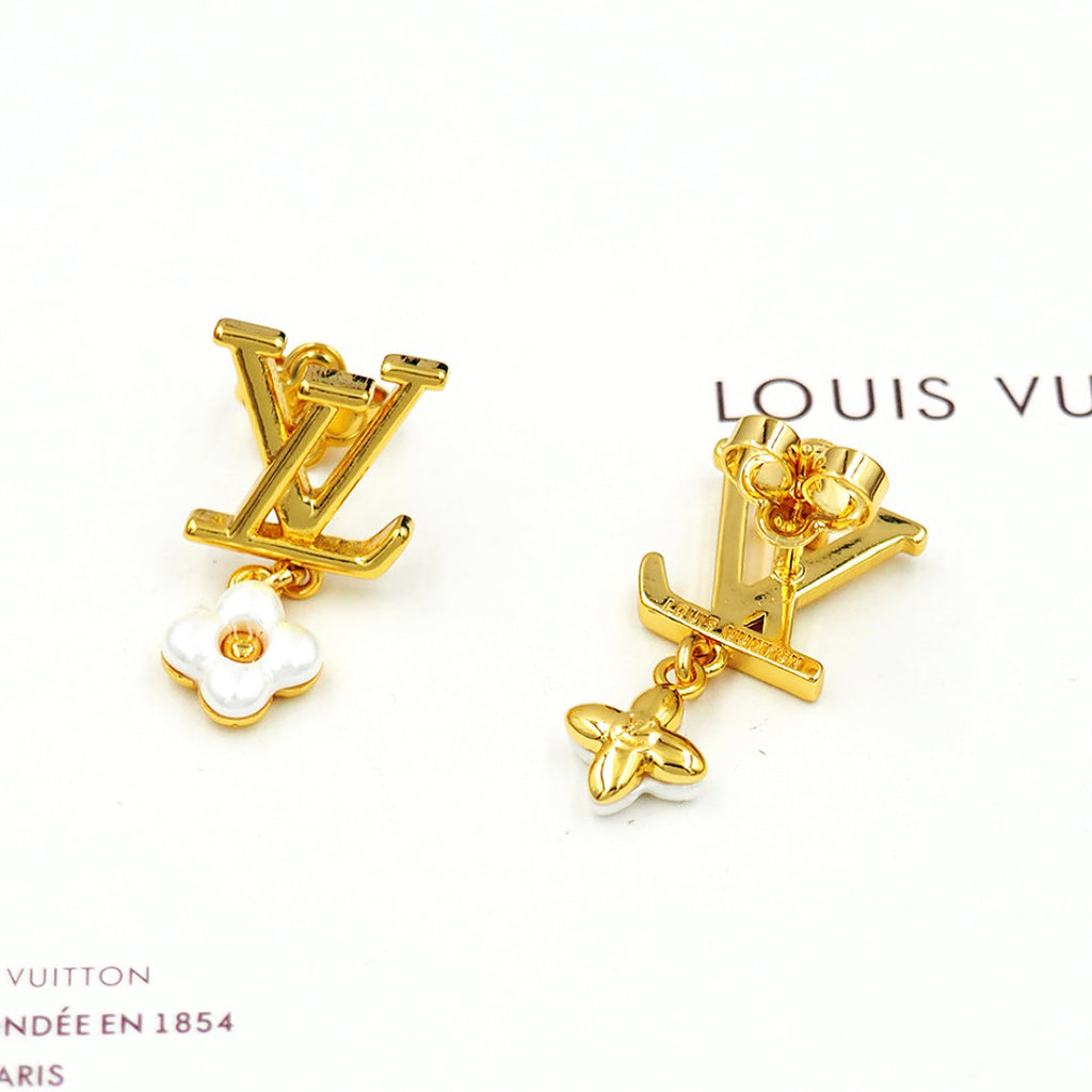High-Quality Stud Earrings-4