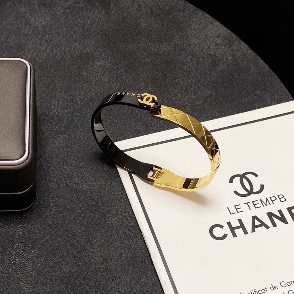 High-Quality Bracelets-183