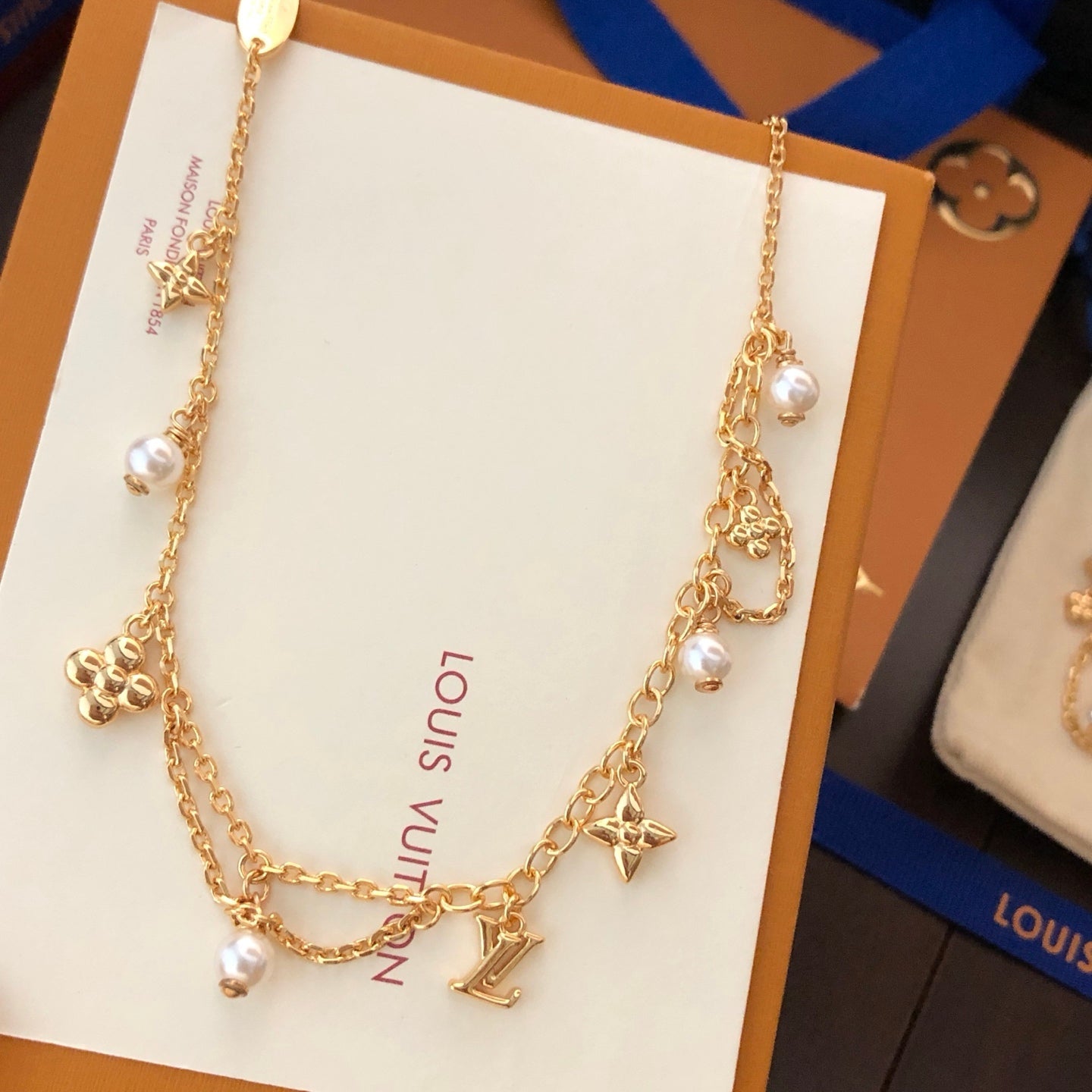 Golden Flower Pearl Bracelet & Necklace