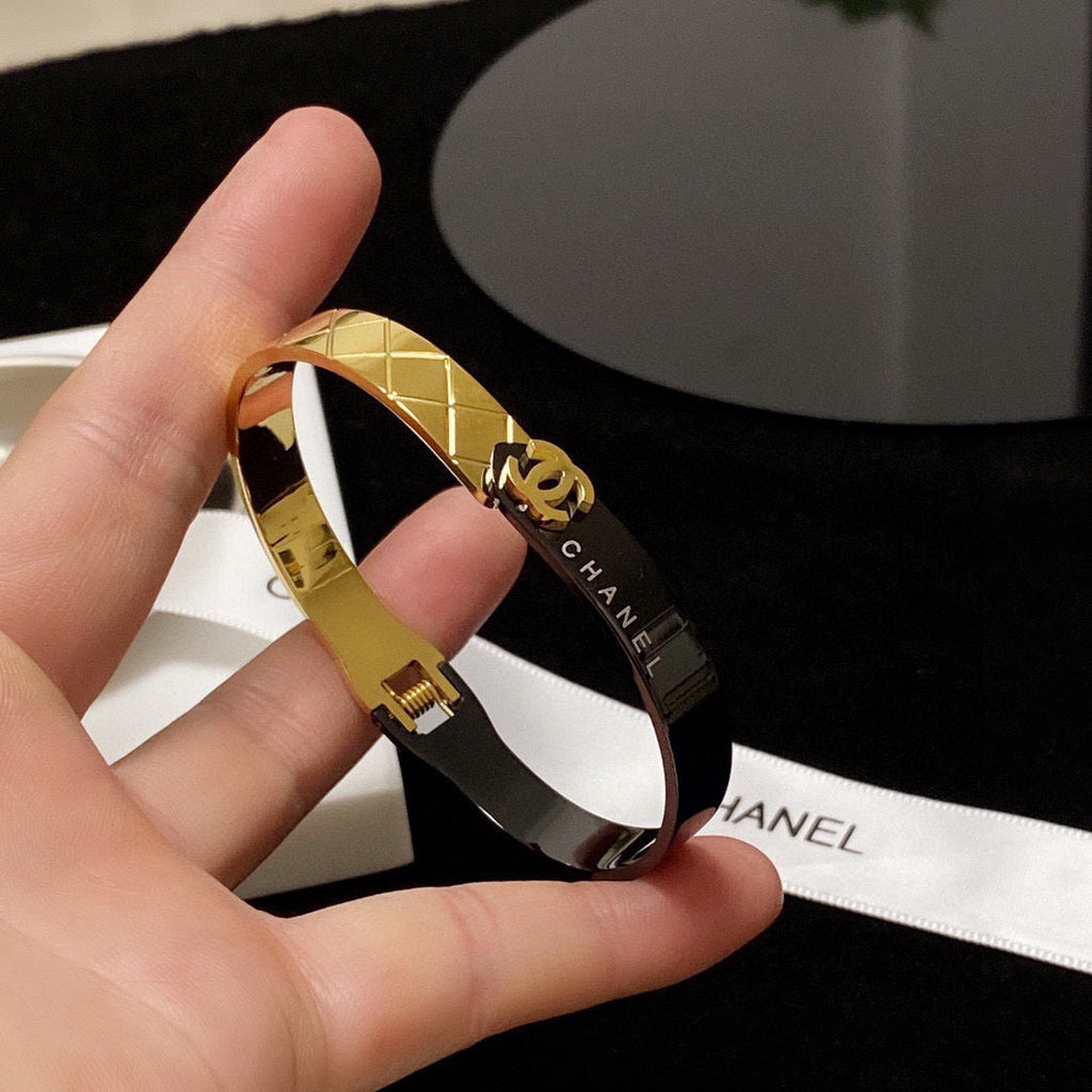High-Quality Bracelets-183
