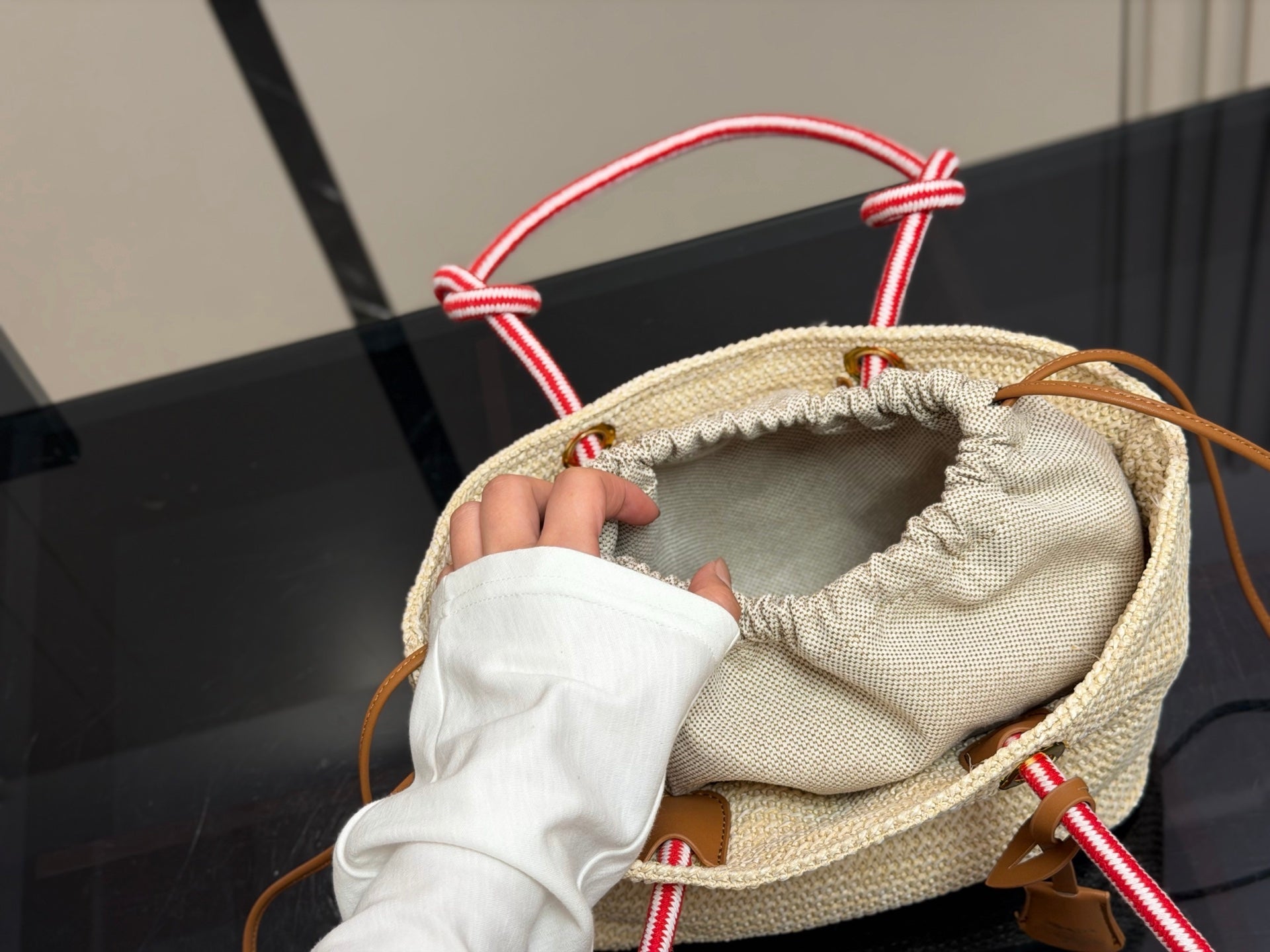 High-End Women's Fashion Handbags-18