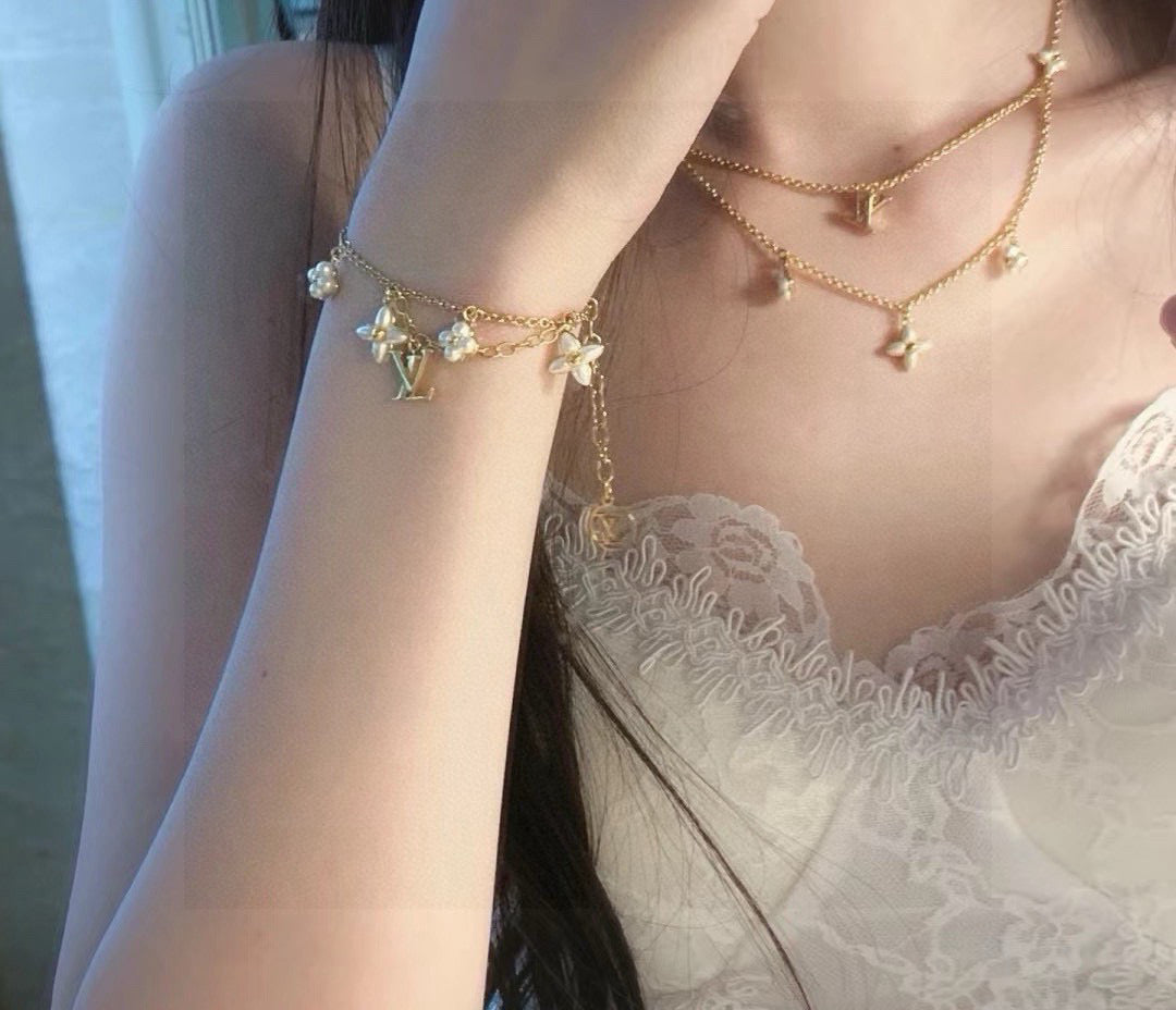 High-Quality, Classic, and Versatile Necklace