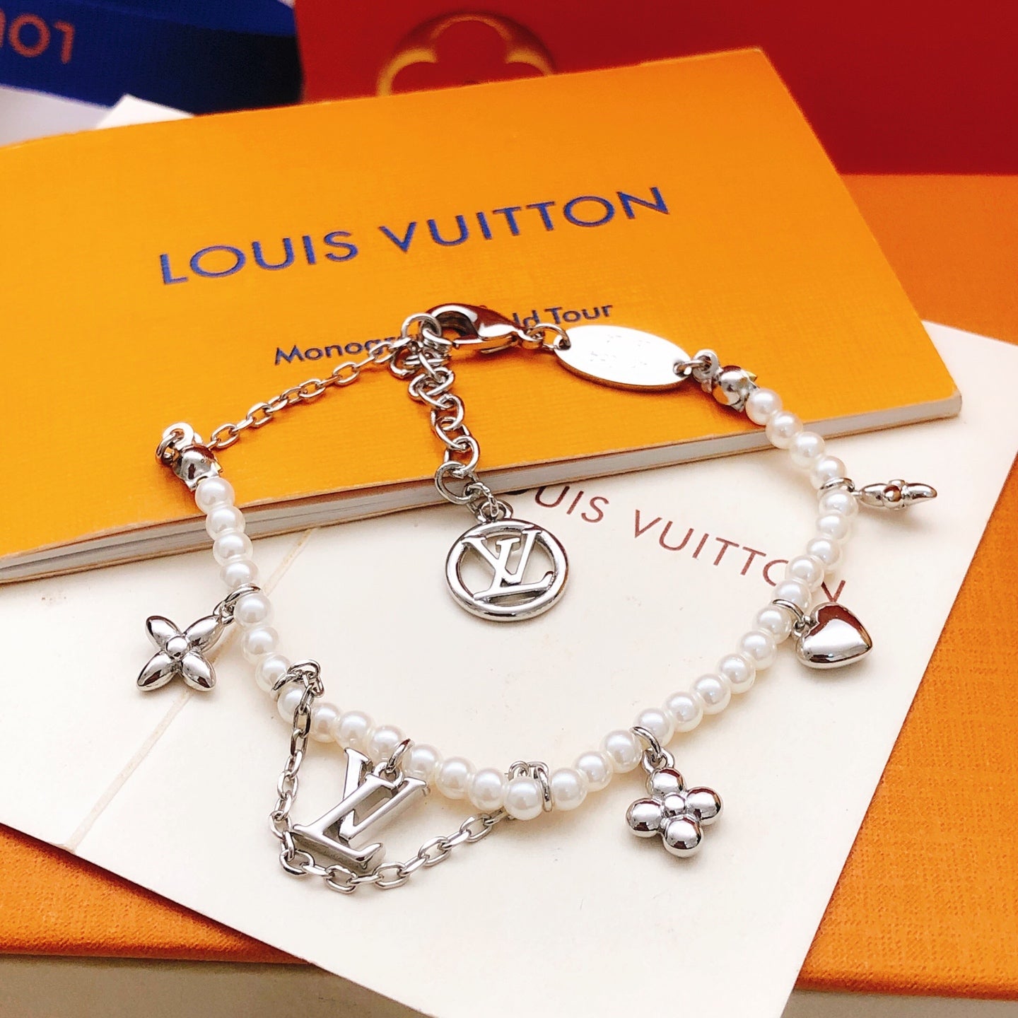 Pearl Heart Bracelet