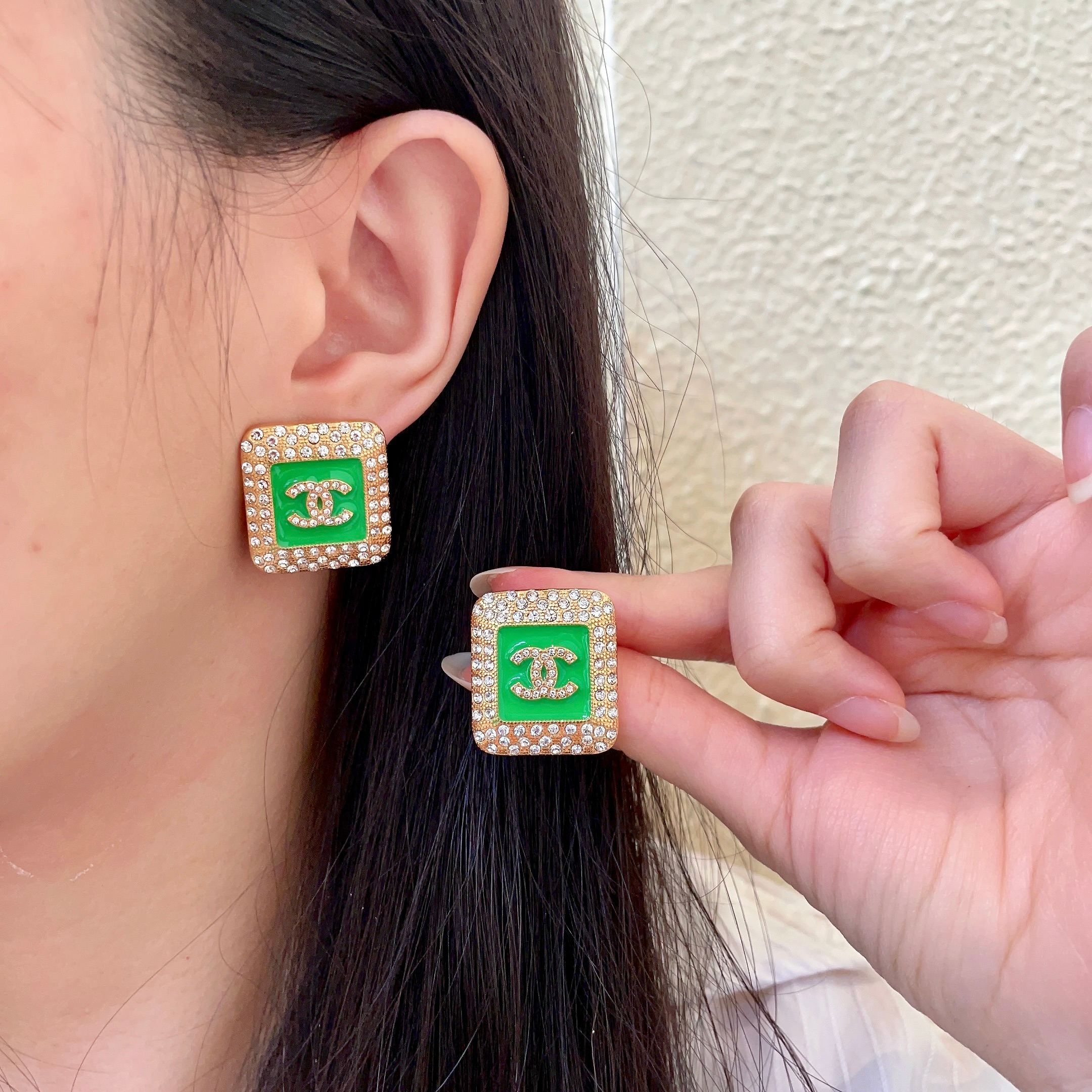 High-Quality Stud Earrings-150