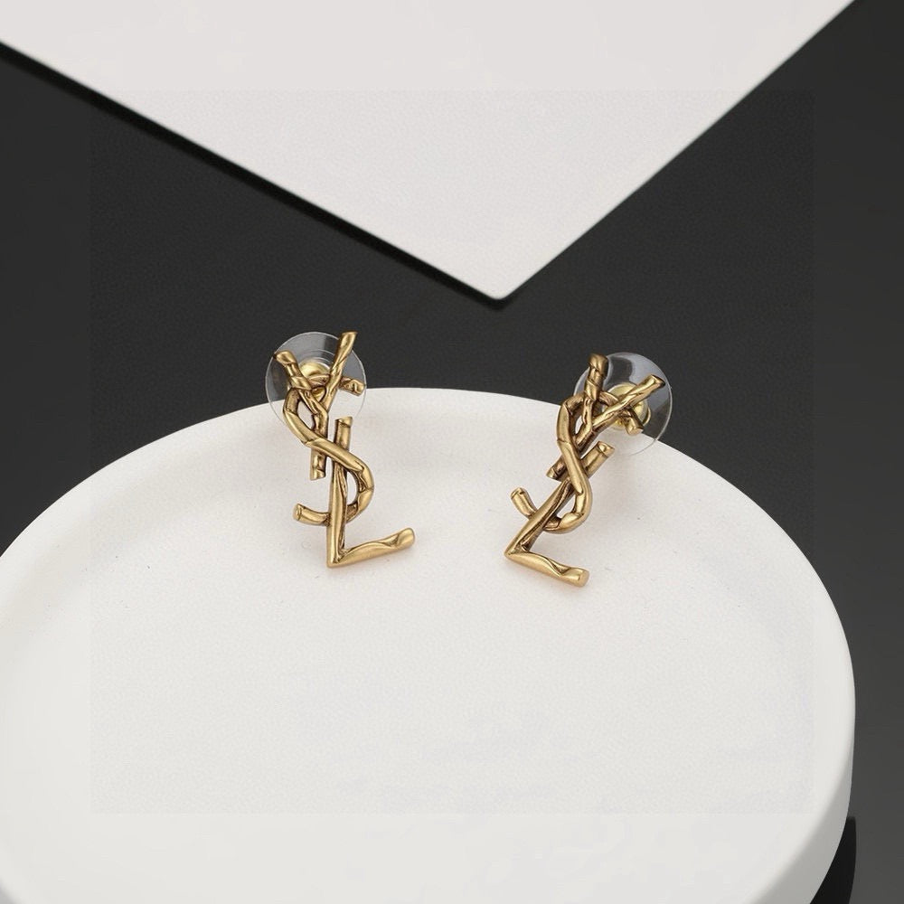 High-Quality Stud Earrings-40