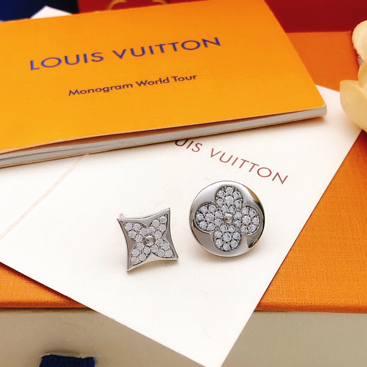 Style A/B Round & Rhombus Stud Earrings