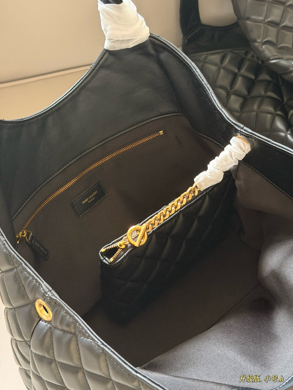 Luxury and Contemporary-Luxury Handbags Crafted Exclusively for Elegant Ladies-4
