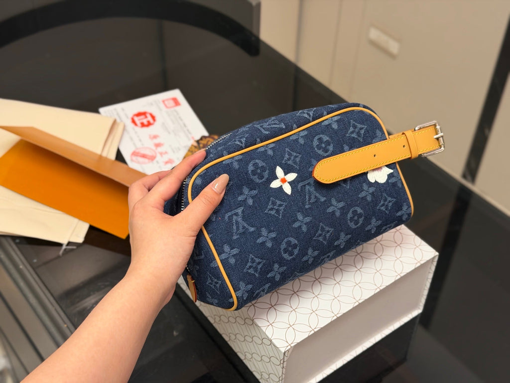 High-End Women's Fashion Handbags-15