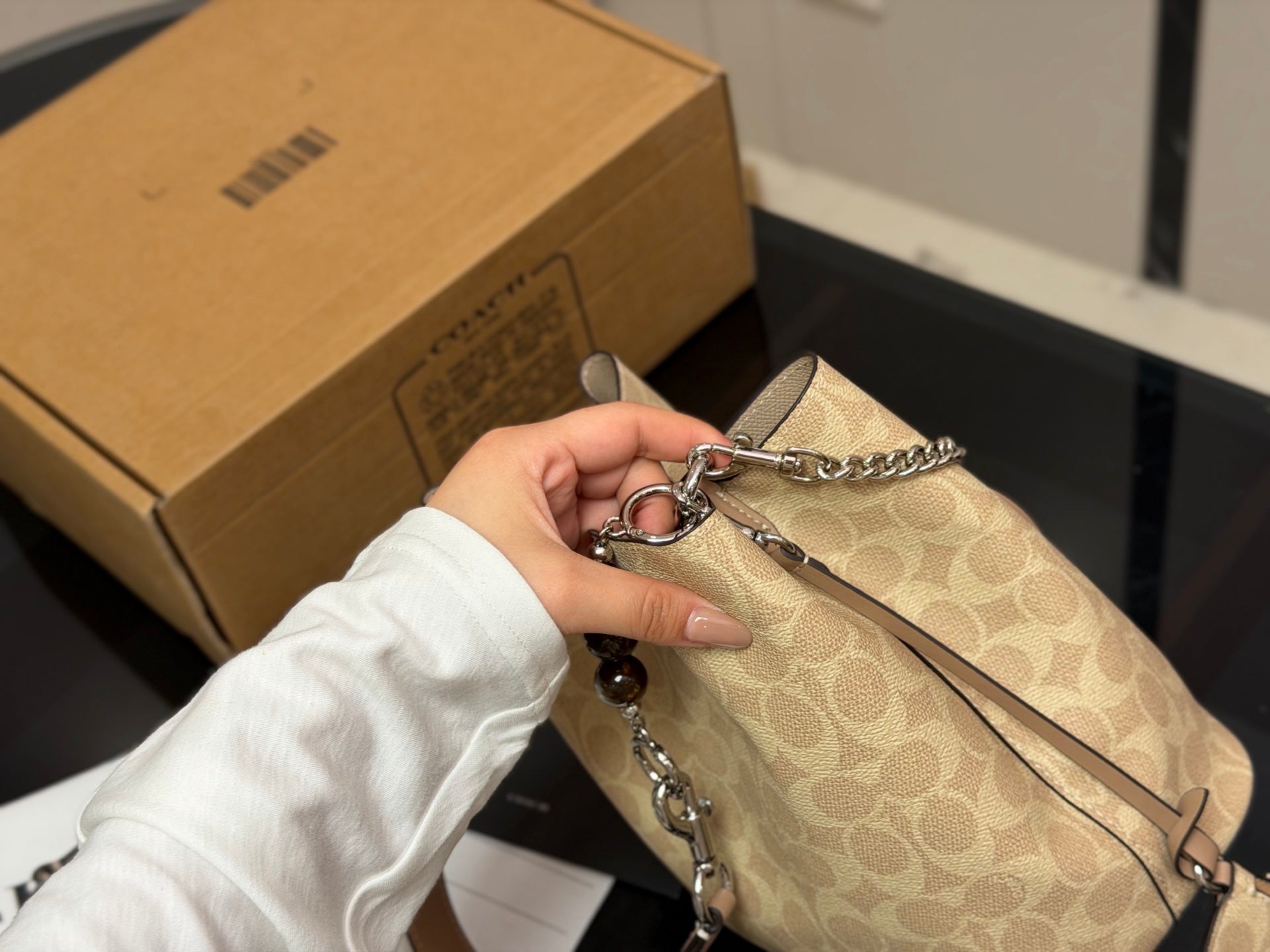 High-End Women's Fashion Handbags-21