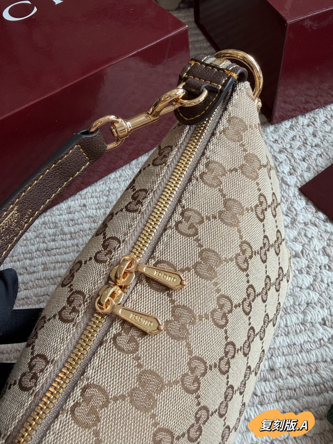 High-End Women's Fashion Handbags-14