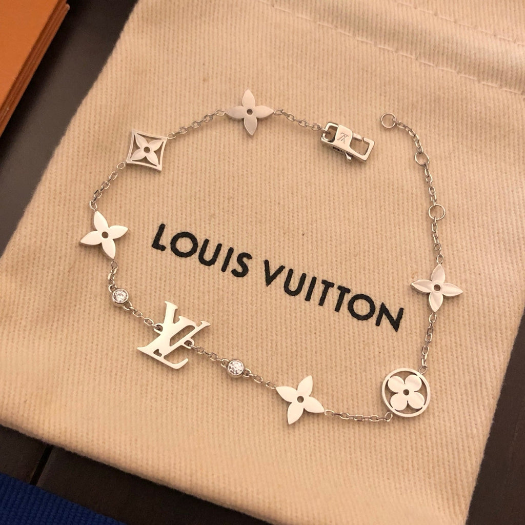 High-Quality Necklaces-10