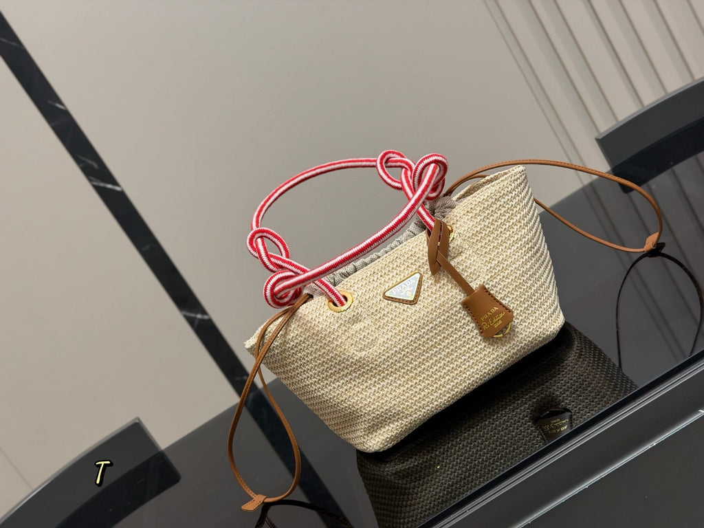 High-End Women's Fashion Handbags-18