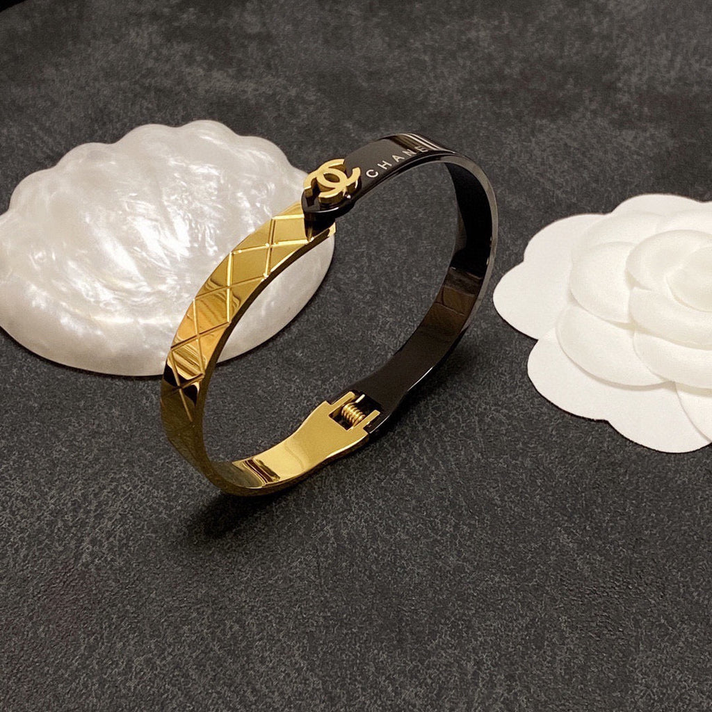 High-Quality Bracelets-183