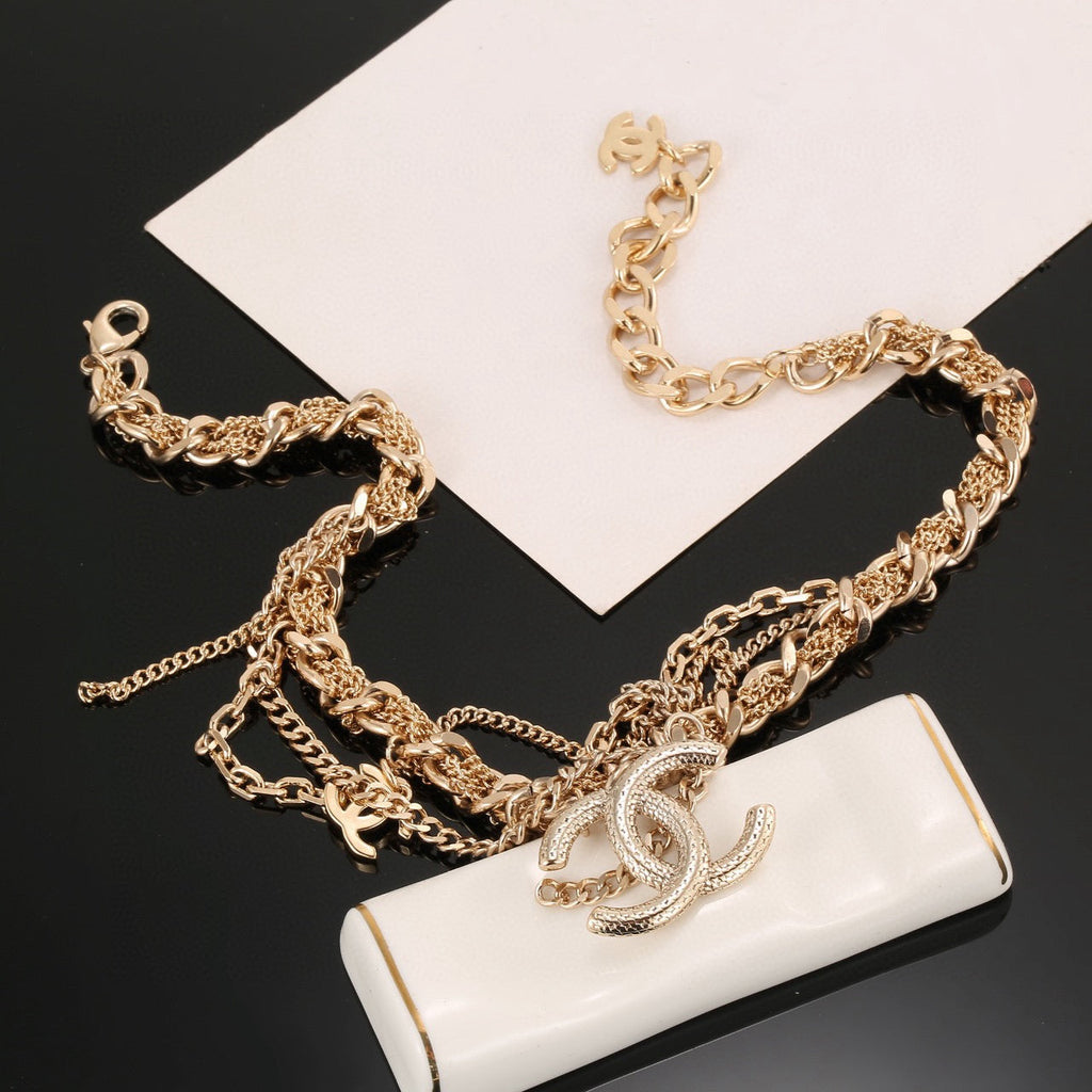 High-Quality Necklaces-100