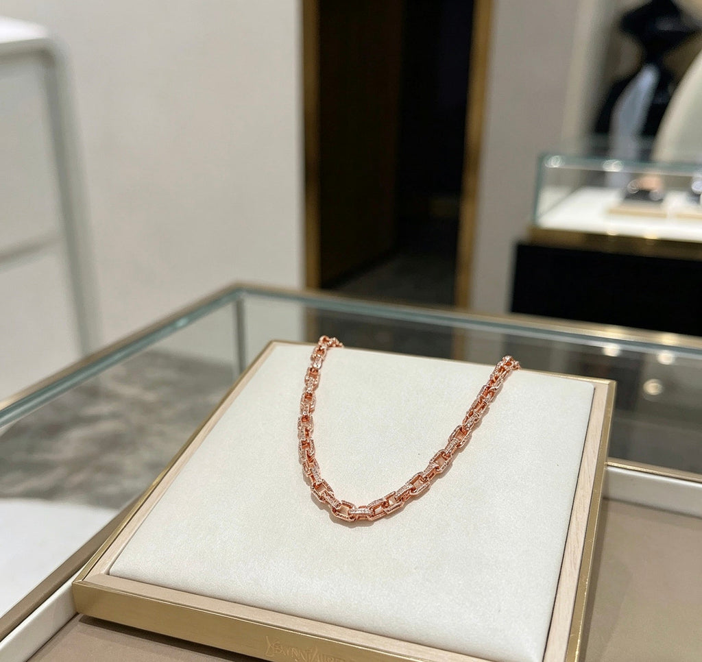 High-Quality Necklaces-35
